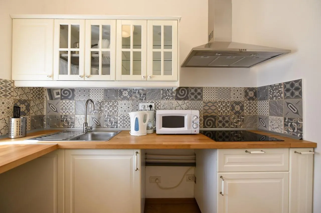 Best Location Old Town - New Studio Bucharest Apartment